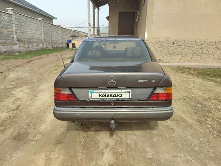 Mercedes-Benz E 260 1992 года за 1 450 000 тг. в Шымкент – фото 3