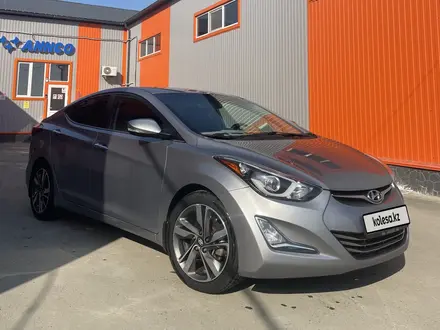 Hyundai Elantra 2014 года за 6 000 000 тг. в Атырау – фото 2