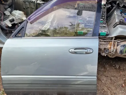Дверь переднюю, заднюю, левую и правую. Б у оригинал. за 17 000 тг. в Актобе – фото 7
