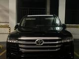 Toyota Land Cruiser 2023 года за 45 900 000 тг. в Алматы – фото 3