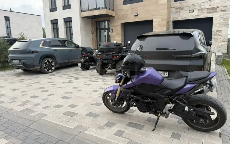 Suzuki  GSX-S 750 2015 года за 3 000 000 тг. в Астана