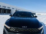 Kia K5 2023 года за 13 000 000 тг. в Караганда