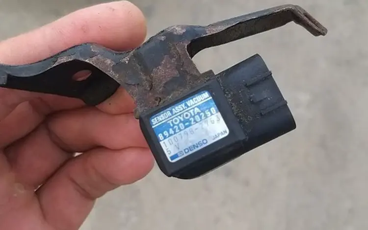 Мап сенсор тойота за 15 000 тг. в Алматы