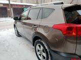 Toyota RAV4 2015 года за 12 000 000 тг. в Костанай – фото 2