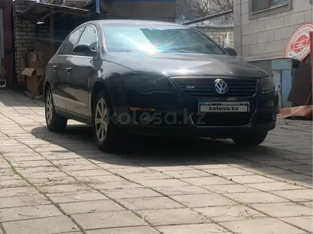 Volkswagen Passat 2006 года за 1 950 000 тг. в Алматы