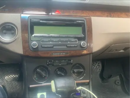Volkswagen Passat 2006 года за 1 950 000 тг. в Алматы – фото 6