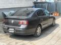 Volkswagen Passat 2006 года за 1 950 000 тг. в Алматы – фото 7