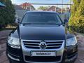 Volkswagen Touareg 2007 года за 8 000 000 тг. в Алматы – фото 2