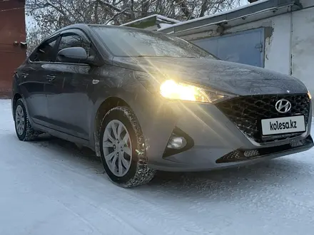 Hyundai Accent 2020 года за 7 250 000 тг. в Караганда – фото 2