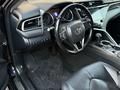 Toyota Camry 2019 года за 14 200 000 тг. в Алматы – фото 7