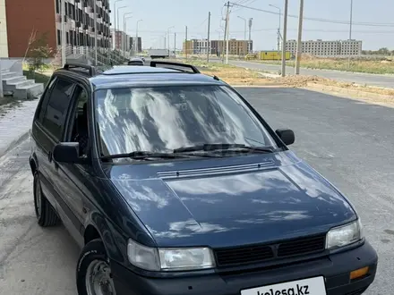 Mitsubishi Space Runner 1992 года за 1 400 000 тг. в Шымкент – фото 2
