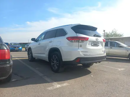 Toyota Highlander 2017 года за 12 500 000 тг. в Уральск – фото 4