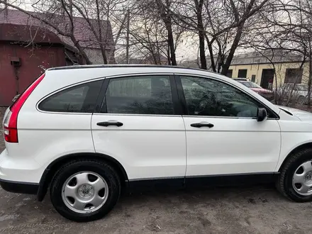 Honda CR-V 2011 года за 9 000 000 тг. в Семей – фото 4