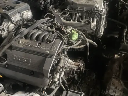 Двигатель и акпп Ниссан 2.0 2.5 3.0 3.5 за 450 000 тг. в Алматы