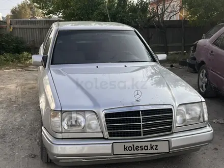 Mercedes-Benz E 280 1995 года за 2 500 000 тг. в Казалинск – фото 9