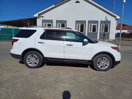 Ford Explorer 2013 года за 13 000 000 тг. в Атырау – фото 3