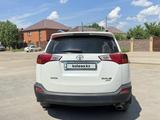 Toyota RAV4 2014 года за 8 900 000 тг. в Актобе – фото 4