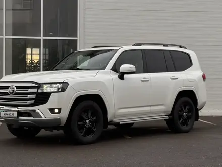 Toyota Land Cruiser 2021 года за 38 500 000 тг. в Астана – фото 2