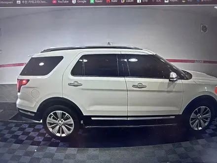 Ford Explorer 2018 года за 14 900 000 тг. в Алматы – фото 3
