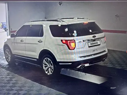 Ford Explorer 2018 года за 14 900 000 тг. в Алматы – фото 5