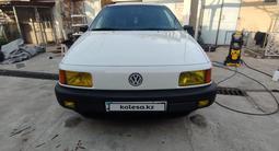 Volkswagen Passat 1990 годаүшін2 100 000 тг. в Шымкент
