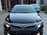 Toyota Camry 2017 года за 14 000 000 тг. в Актобе – фото 5