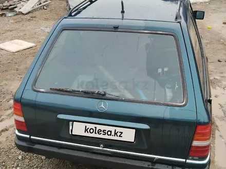 Mercedes-Benz E 300 1995 года за 2 200 000 тг. в Алматы – фото 4