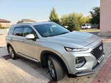 Hyundai Santa Fe 2020 годаfor13 500 000 тг. в Алматы – фото 3