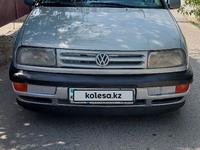 Volkswagen Vento 1994 годаfor1 400 000 тг. в Шымкент