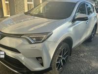 Toyota RAV4 2018 года за 13 200 000 тг. в Усть-Каменогорск