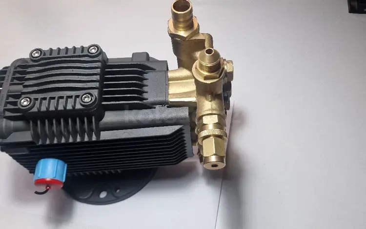 Аппарат высокого давления, АВД, насос высокого давления помпа для спец техн за 100 000 тг. в Алматы