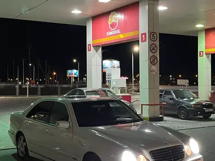 Mercedes-Benz E 240 2001 года за 5 000 000 тг. в Астана