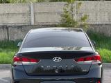 Hyundai Sonata 2018 года за 9 000 000 тг. в Шымкент – фото 2