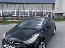 Hyundai Elantra, 2012