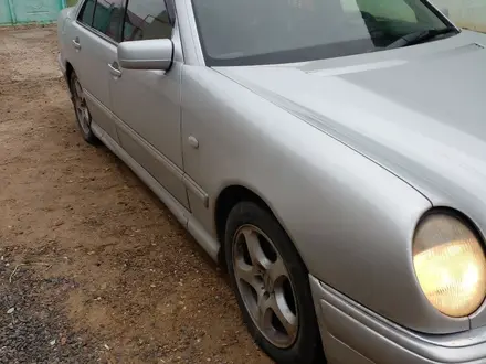 Mercedes-Benz E 280 1997 года за 3 000 000 тг. в Кызылорда – фото 18