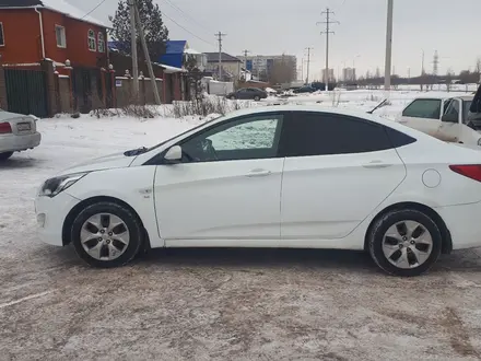 Hyundai Solaris 2015 года за 3 400 000 тг. в Астана – фото 8