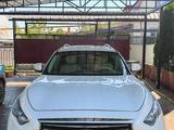 Infiniti QX70 2016 года за 13 500 000 тг. в Алматы – фото 2