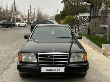 Mercedes-Benz E 280 1992 года за 1 300 000 тг. в Шымкент – фото 2