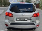 Hyundai Santa Fe 2006 годаүшін5 500 000 тг. в Актау – фото 3