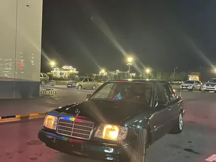 Mercedes-Benz E 280 1995 года за 2 100 000 тг. в Кызылорда – фото 2