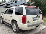 Cadillac Escalade 2009 года за 9 000 000 тг. в Алматы – фото 2