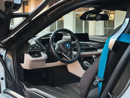 BMW i8 2016 года за 49 000 000 тг. в Алматы – фото 10