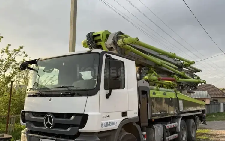Mercedes-Benz  Автобетононасос 2022 года за 48 000 000 тг. в Алматы