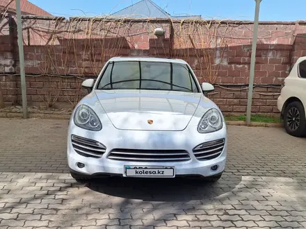 Porsche Cayenne 2014 года за 18 500 000 тг. в Алматы