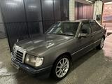 Mercedes-Benz E 300 1991 года за 1 200 000 тг. в Усть-Каменогорск – фото 2