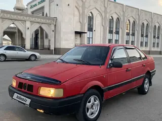 Volkswagen Passat, 1989