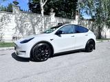 Tesla Model Y 2022 года за 21 900 000 тг. в Алматы – фото 4