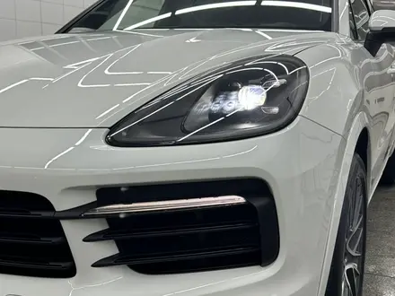 Porsche Cayenne 2018 года за 33 000 000 тг. в Астана – фото 27