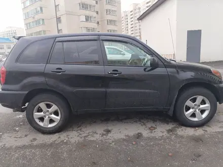 Toyota RAV4 2005 года за 5 800 000 тг. в Астана – фото 2