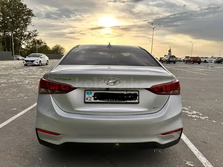 Hyundai Accent 2018 года за 8 000 000 тг. в Караганда – фото 8
